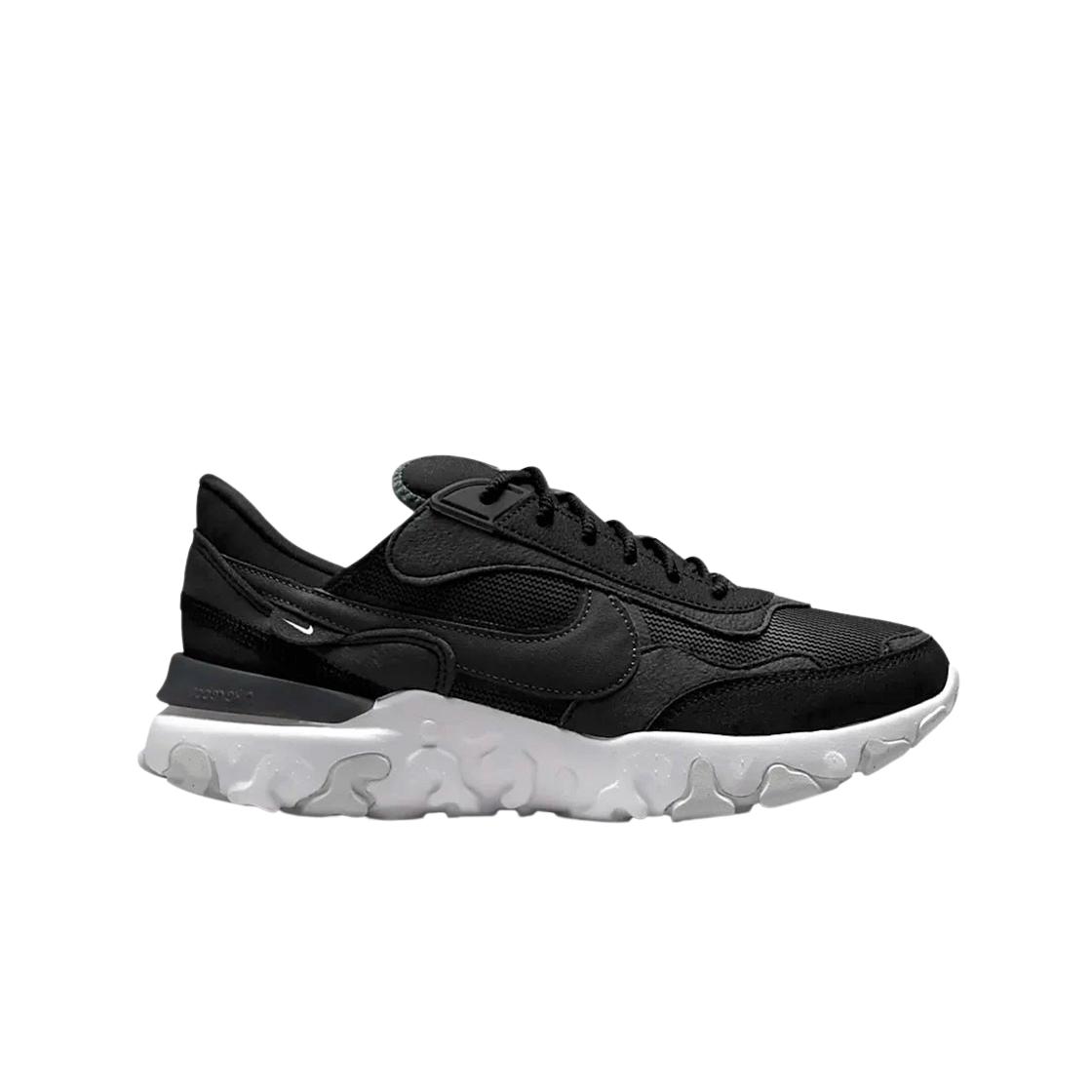 

(w) Nike React R3vision Black 220