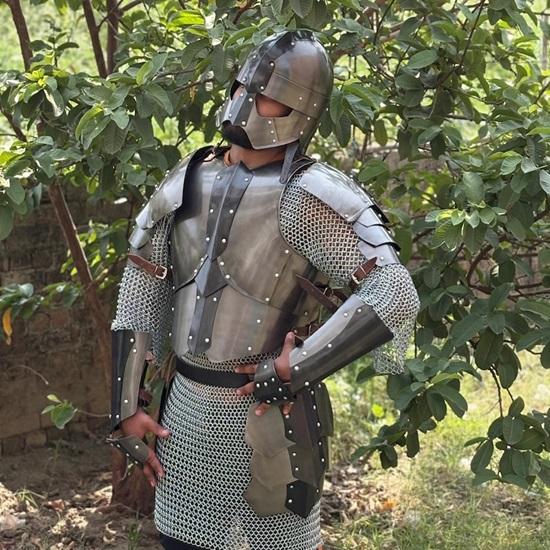 Dark Steel Knight Full Body Armor  Dreki Warrior Cosplay Set Medieval LARP Suit with Helmet, Cuirass  Greaves