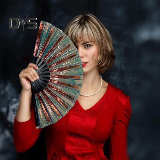 Bunter Kung-Fu-Fächer, holografischer, faltbarer PVC-Fächer, ergonomischer Griff, sanftes Öffnen und Schließen, Performance-Fächer, Volkshandwerks-Fächer