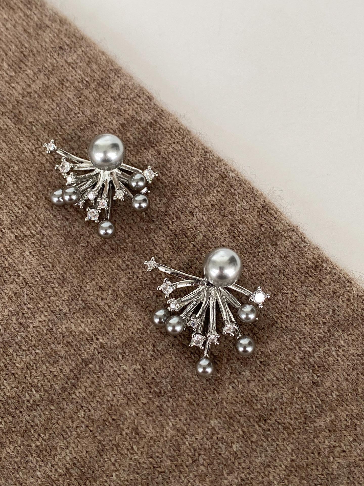 Silver Needle Korean Temperament Gentle Zircon Fireworks Pearl Earrings Earrings Delicate Earrings Women