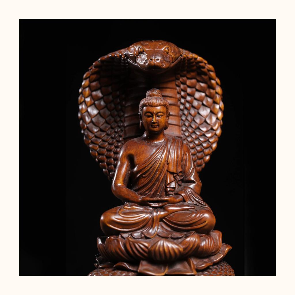 Antike Schlangen-Buddha-Statue, Huangyang (Buchsbaum), Holzschnitzerei, Buddha-Skulptur im antiken Stil