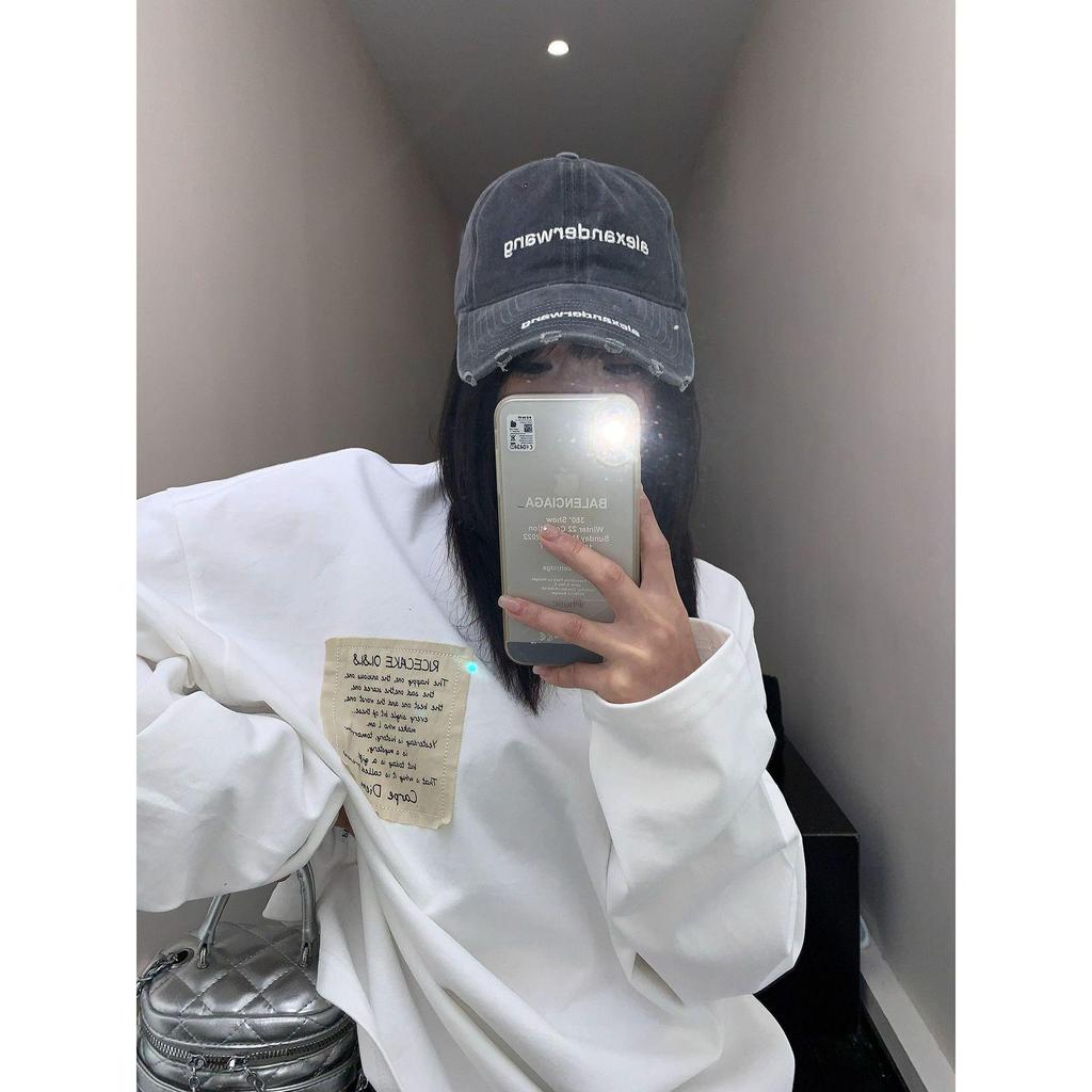 2025 New Arrival: European-Style White Long-Sleeve Women's T-Shirt, Mid-Length Loose Fit, Pure Cotton Base Layer for Autumn/Winter