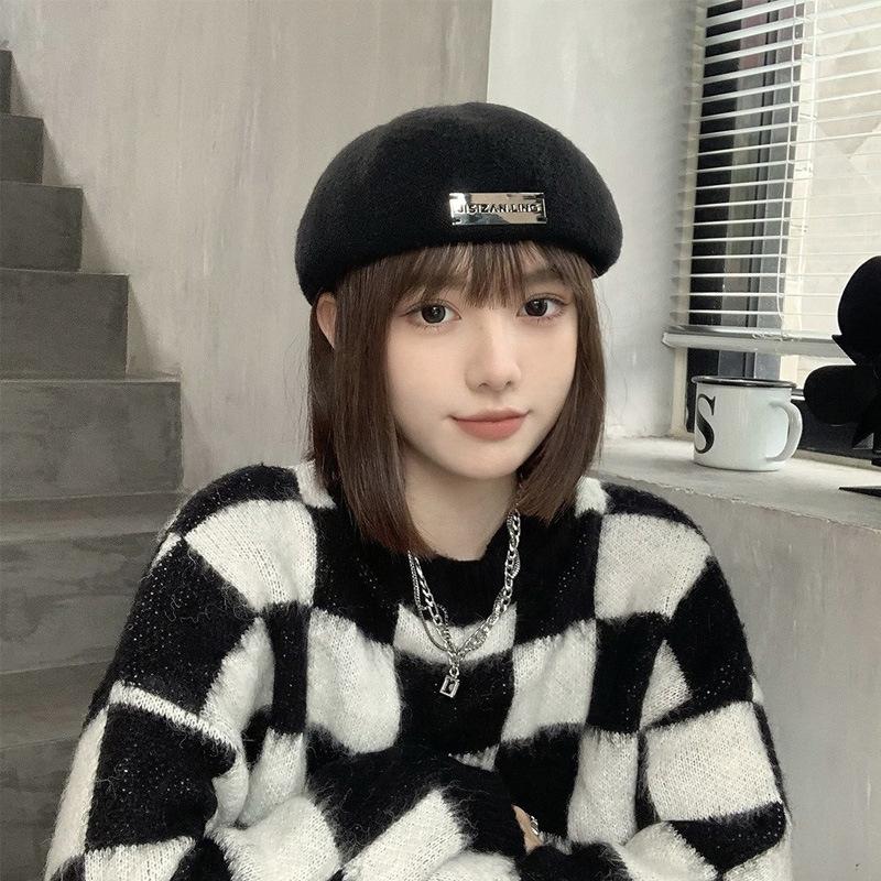 

New spring and autumn versatile anti-beret children s casual letters big head circumference showing small face forward hat Average size чорний