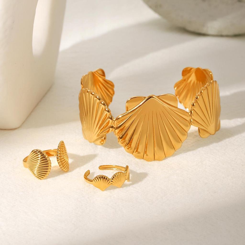 18K Gold Plated Ocean Style Shell & Titanium Steel Women's Bracelet - Non-Fading