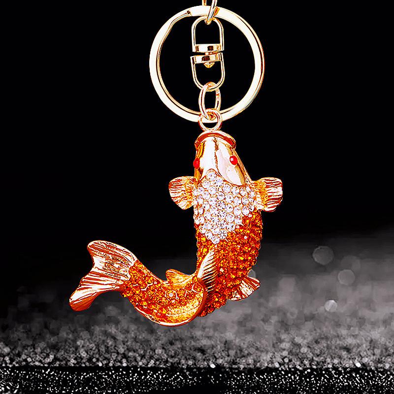 Opulent National Style Fish Keychain Adorned With Brilliant Rhinestones Ideal For Celebratory Gifts