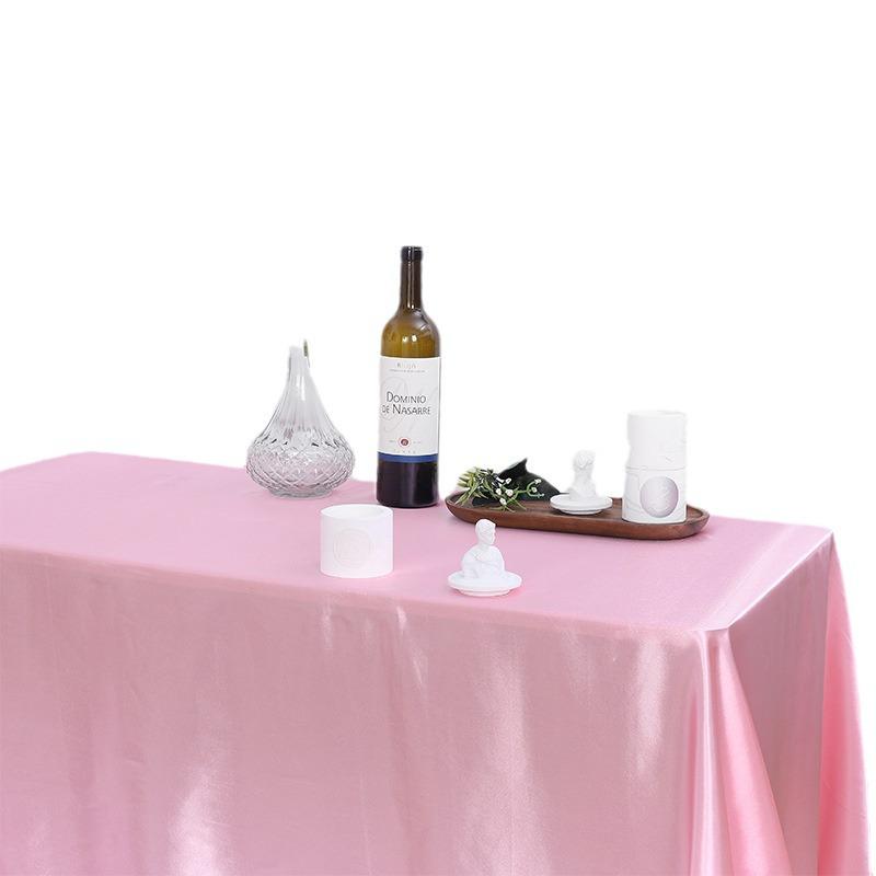 Düğünler ve Banketler için Saten Masa Örtüsü - Etkinlikler ve Aile Buluşmaları için Zarif Dekor
