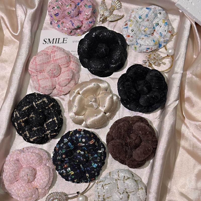 French Style Fabric Camellia Brooches Vintage Elegant Flower Lapel Pins For Women Fashion Wedding Party Badge Accessories Gifts