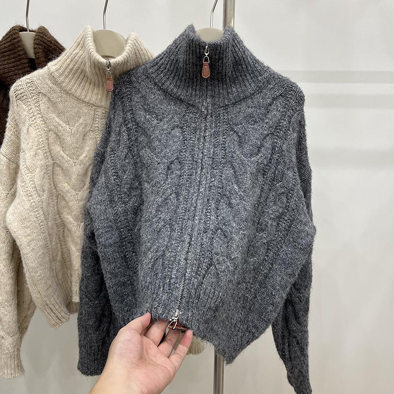 Stand-up collar zipper sweater cardigan women's autumn and winter new loose soft waxy twist Maillard short knitted jacket