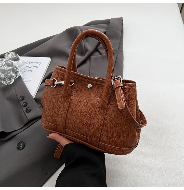 Korean portable bucket bag women's spring 2025 new trendy fashion small tote bag super popular shoulder messenger bag