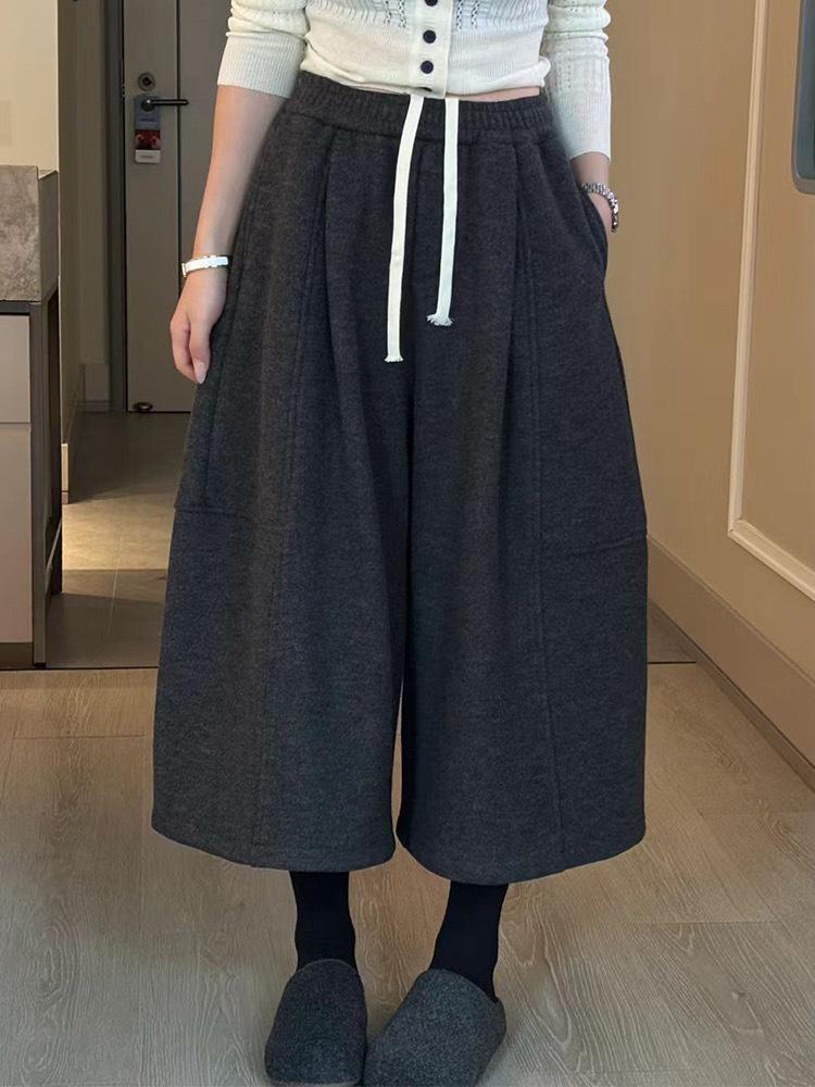 

Korean Style High-Waisted Velvet Wide-Leg Pants, Women s 2025 Autumn/Winter, Loose-Slimming Trendy Cropped Casuals M серый