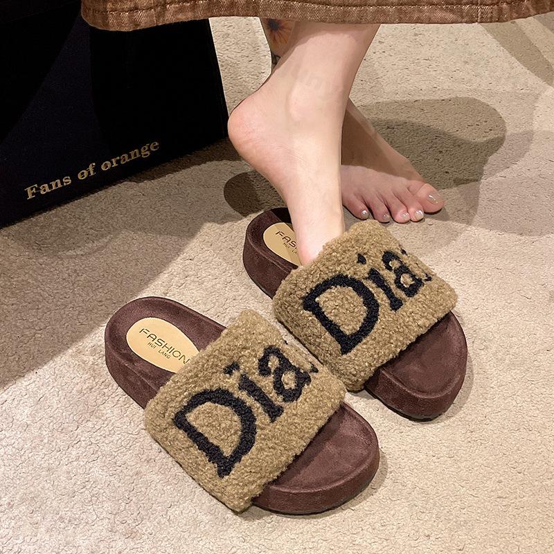 Fashion Women's Fashion Plush Shoes 2025 Autumn New Outdoor Non Slip Cotton Slippers Comfortable Height Increase Platform Casual Shoes
