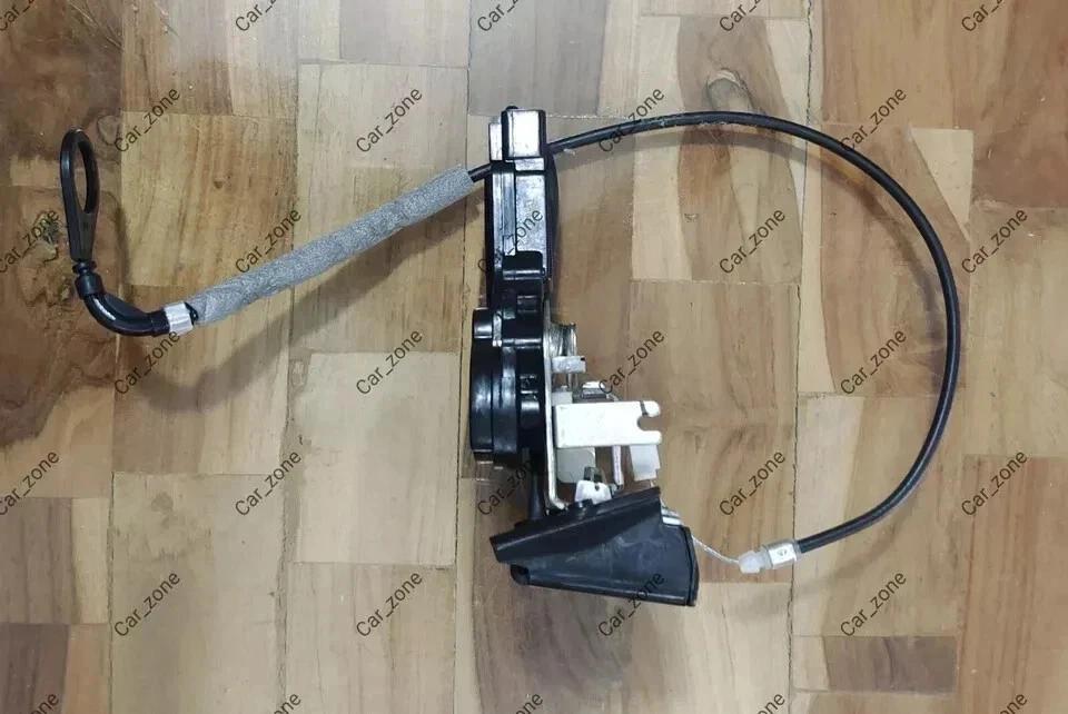 Genuine Tail Gate Latch & Link For Mahindra XUV500 0114EAW00201N