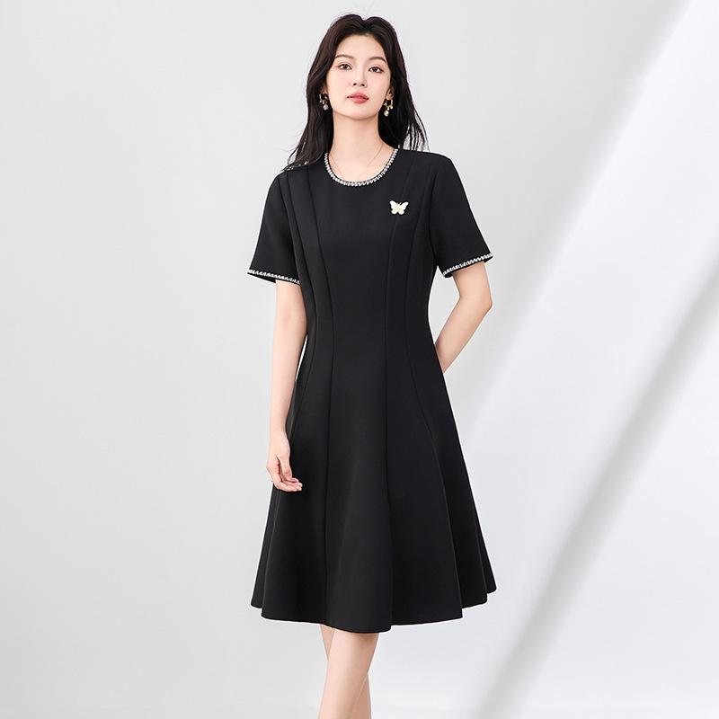 

High-Quality Elegant Swing Dress with Beaded Waist and Slimming Fit L чёрный