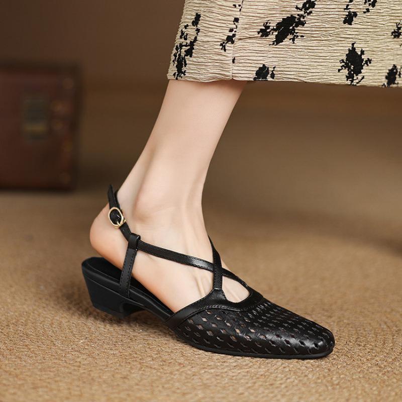 Hollow flat-soled sandals women's summer women's bag head sandals rubber soft sole size women's shoes new empty sandals