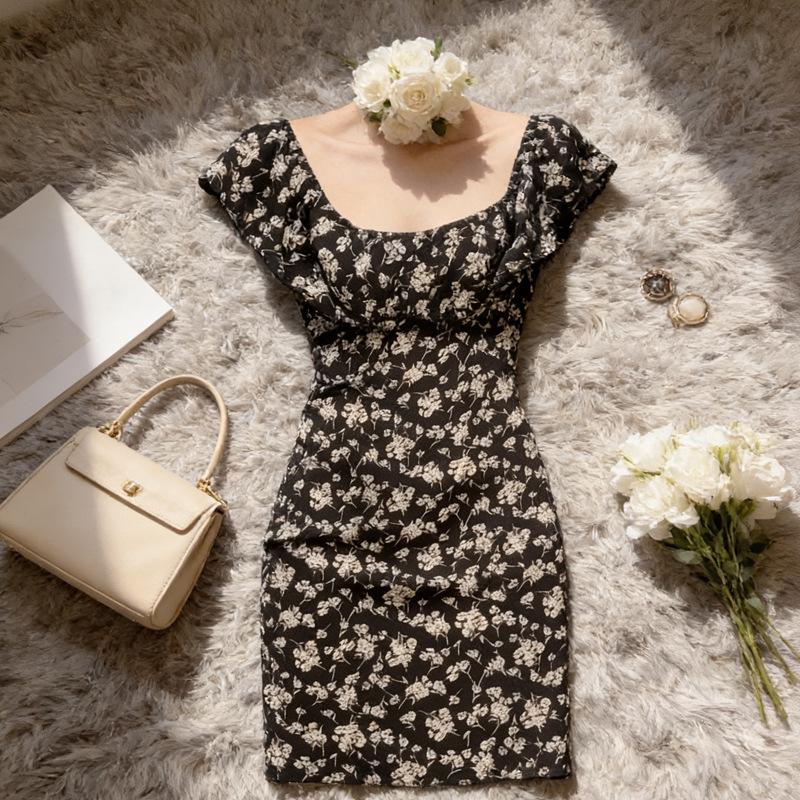 Sweet and spicy pure desire sexy spice girl one-word shoulder floral dress children's summer new slim and thin hip skirt