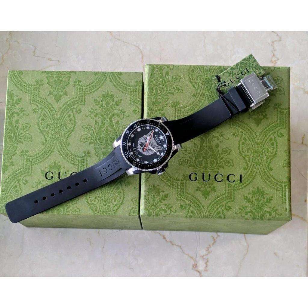 Used New and unused GUCCI watch G Timeless Men's YA136322 Diver's Watch DIVE Cat Black Silver Rubber
