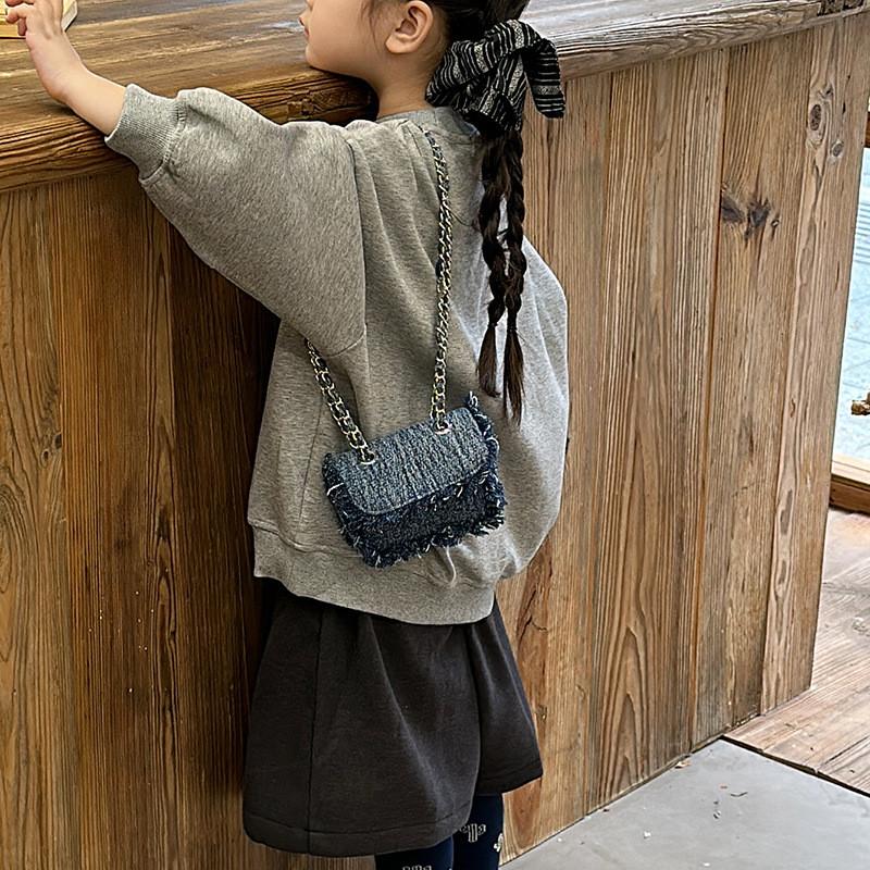 And Cute Fashionable Childrens Single Shoulder Bag With Chic Chain Detail For Stylish Youngsters