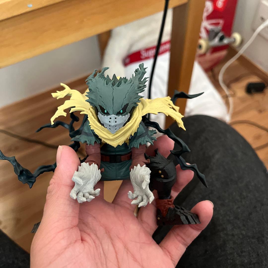 

[USED] My Hero Academia Tomura Shigaraki Figure