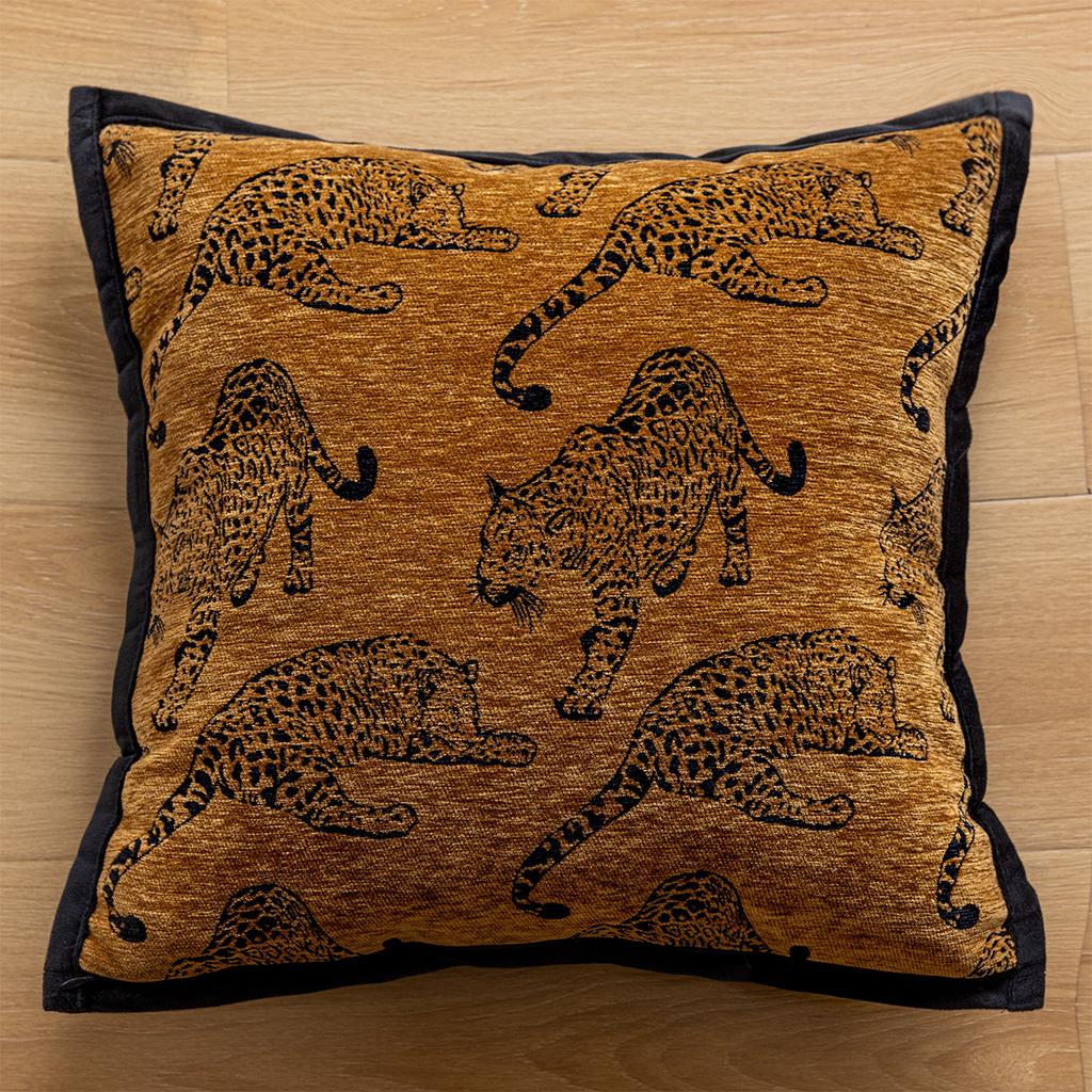 Vintage Style Sofa Cover Pillow Classic Retro Living Room Decorative Sofa Cushion Covers Elegant Decorative Pillow Covers 45x45