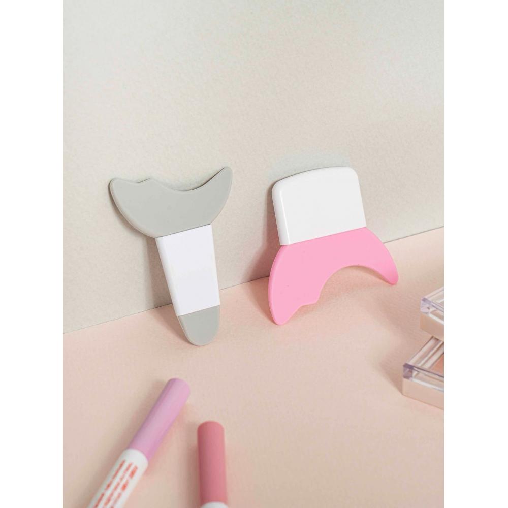 Daiso Eye Makeup Helper  Pack Of 2