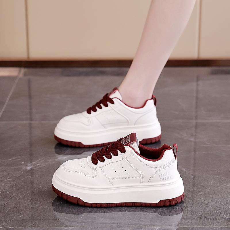

Stepping on shit thick-soled little white shoes for women 2025 spring new casual versatile maternity shoes sports board shoes for women KT-252 40