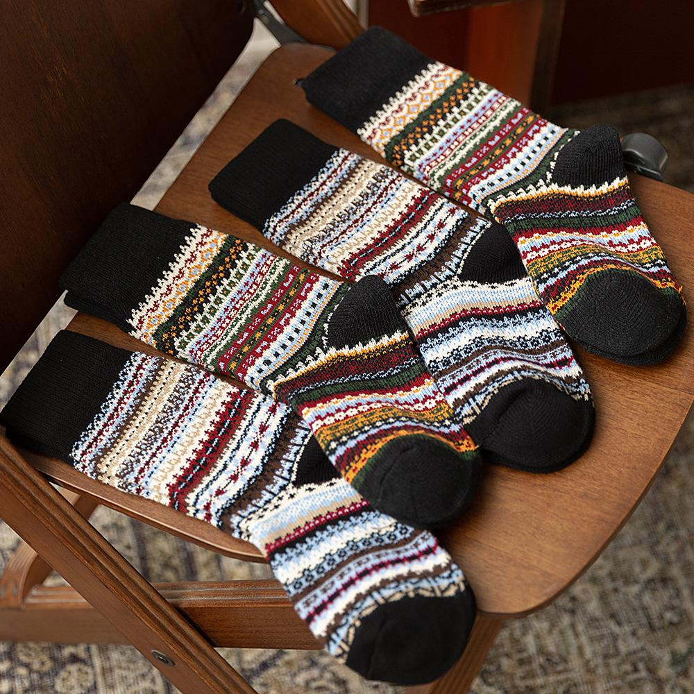 Male Autumn and Winter Thickened Warm Cotton National Wind Totem Sweat Absorbing Deodorizing Cotton Socks