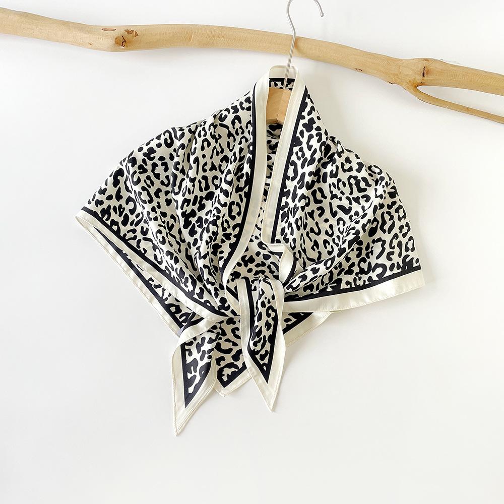 Japan and Korea Light Luxury High-end Big Triangular Scarf Female Leopard Print Silk Scarf Twill Silk Versatile Scarf Shoulder Workplace Scarf Women