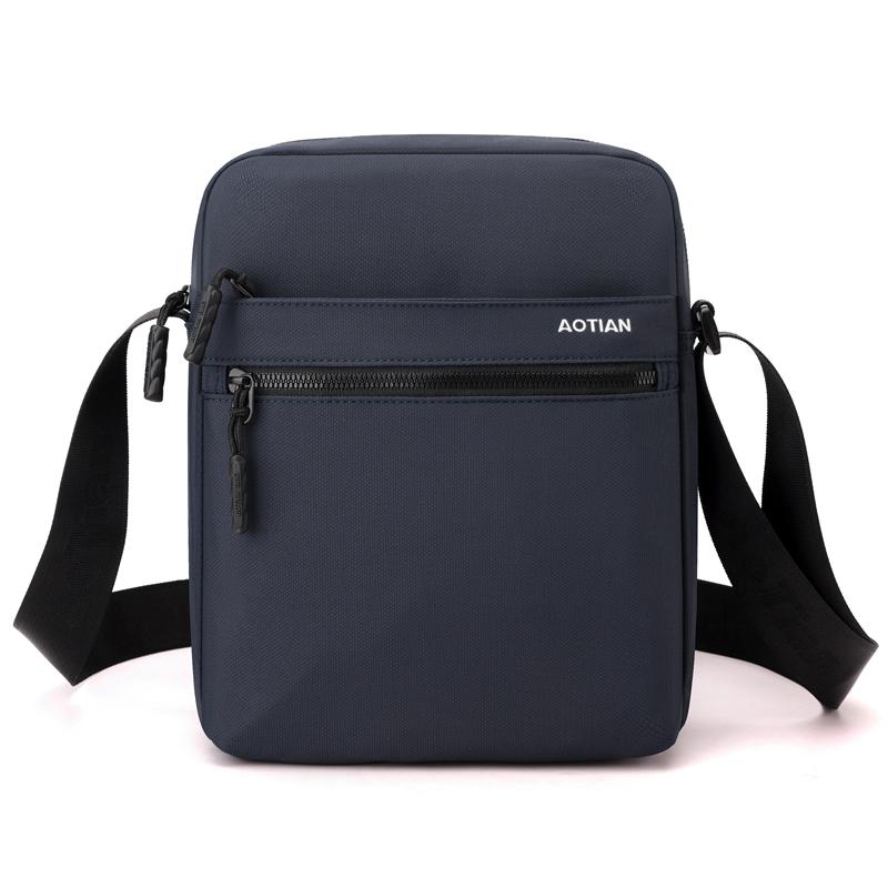 Men's Shoulder Bag Lightweight Multi-Compartment Crossbody Bag