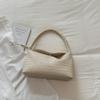 Hand-held Woven Bag - A Retro and Unique Handbag for Casual Commuting, Suitable for Carrying on The Arm.