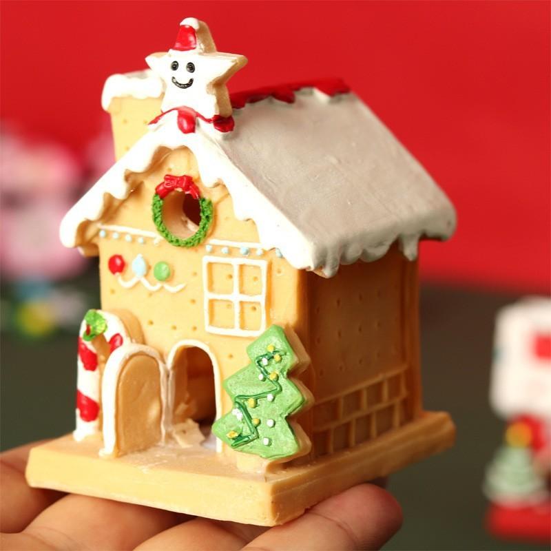 Practical Creative Christmas House Ornaments Micro Landscape Decorations for Office Desks Small Figurines Home Garden Decoration