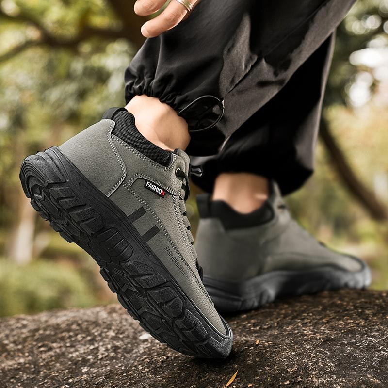 Fashion Men Retro Trendy Short Boots Outdoor Work Mountaineering Fashion Versatile Casual Sports Shoes Thick Soled Wear Resistant Shoes