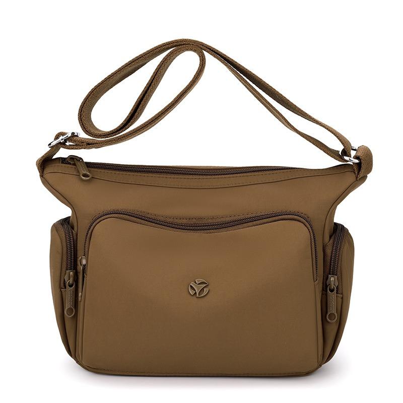 Simple new solid color shoulder bag women's light casual trendy outdoor small square bag fashionable commuter multi-pocket messenger bag