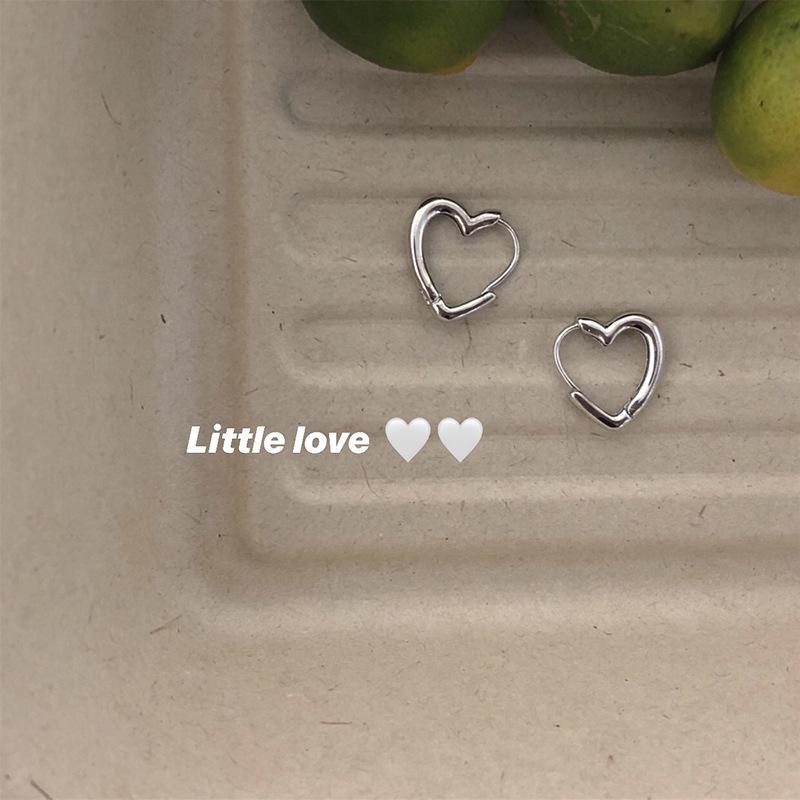 

Love Heart Ear Cuff Earrings: S925 Sterling Silver, Women s Korean High-End Design, Niche Personality, Internet Celebrity Style Dangle & Stud.