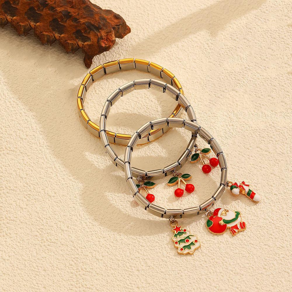 Stainless Steel Christmas Charm Bracelet for Men Women Strawberry Fruit Pendant Bangle Luxury No Fading Jewelry Gifts