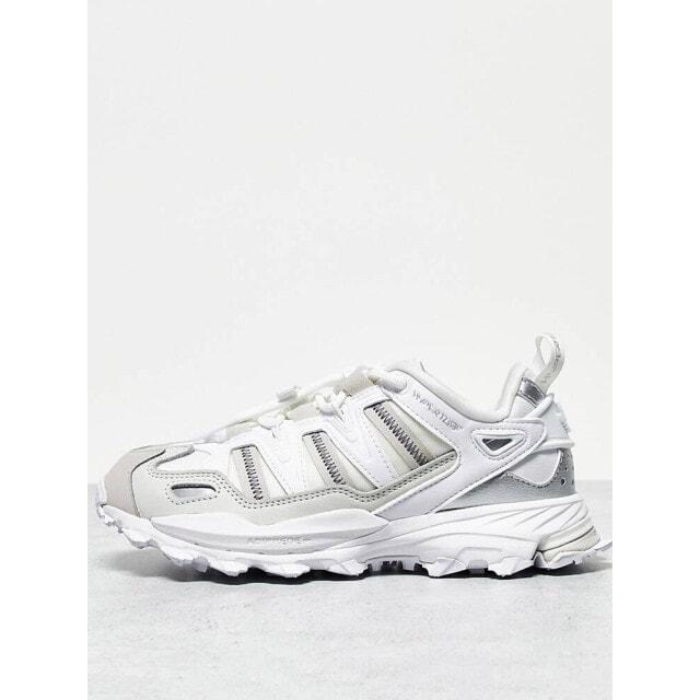 

Бело-серебристые кроссовки adidas Originals Hyperturf