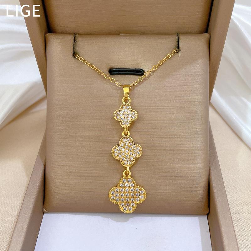 Four-Leaf Flower Personality Fashion Light Luxury Temperament Gorgeous Full Diamond Necklace Female Versatile Collarbone Chain Titanium Steel