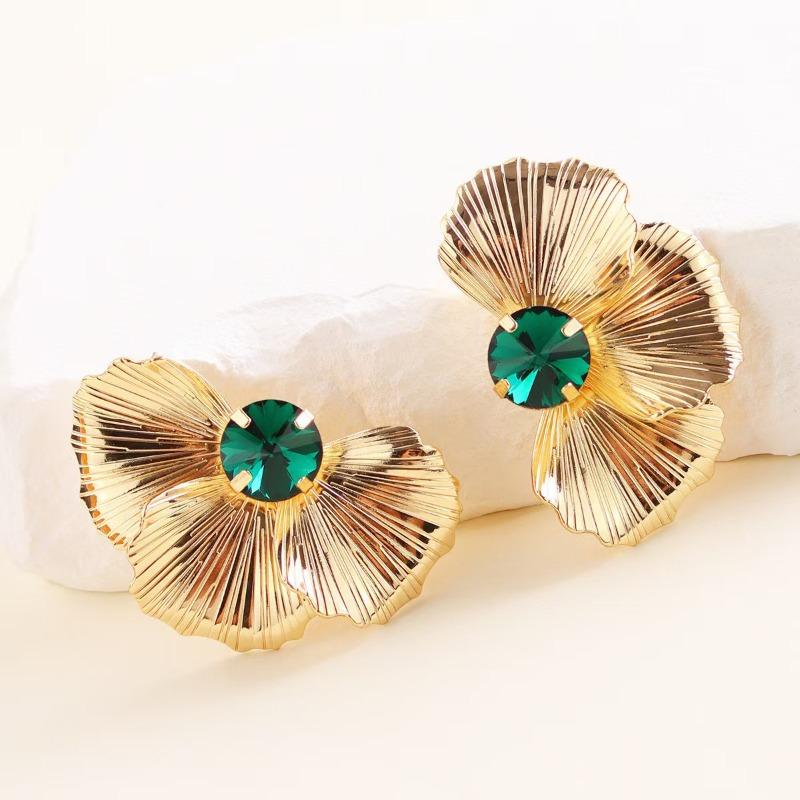 Neue Sommer Ohrringe aus Metall mit eingelegten Strassblumen, Fächer-Trend, Metall-Blütenstecker