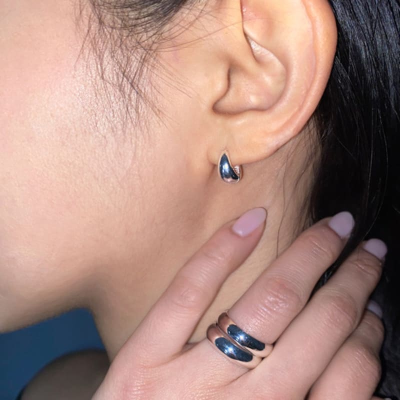 SULTANA Simple onetouch earring