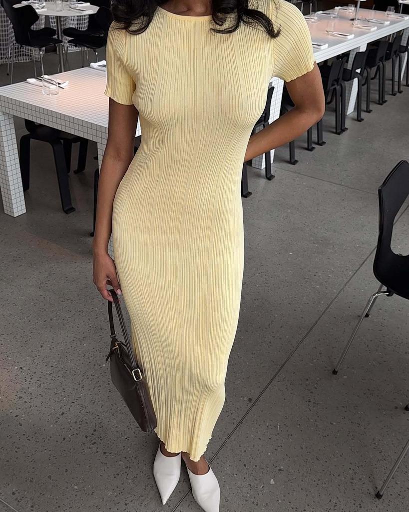 Women's Light Yellow Slim Fit Knit Midi Dress