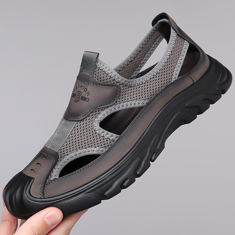 Sandals Men's 2025 New Summer Sports Leisure Breathable Hollow Outer Wear Non-slip Lightweight Hole Beach One Piece 2025