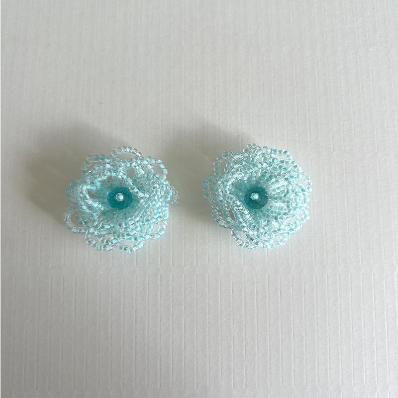 

Серьги-гвоздики из плетеного бисера в виде цветка со стальной иглой, стильные и простые, маленькие свежие, милые нишевые серьги высокого класса