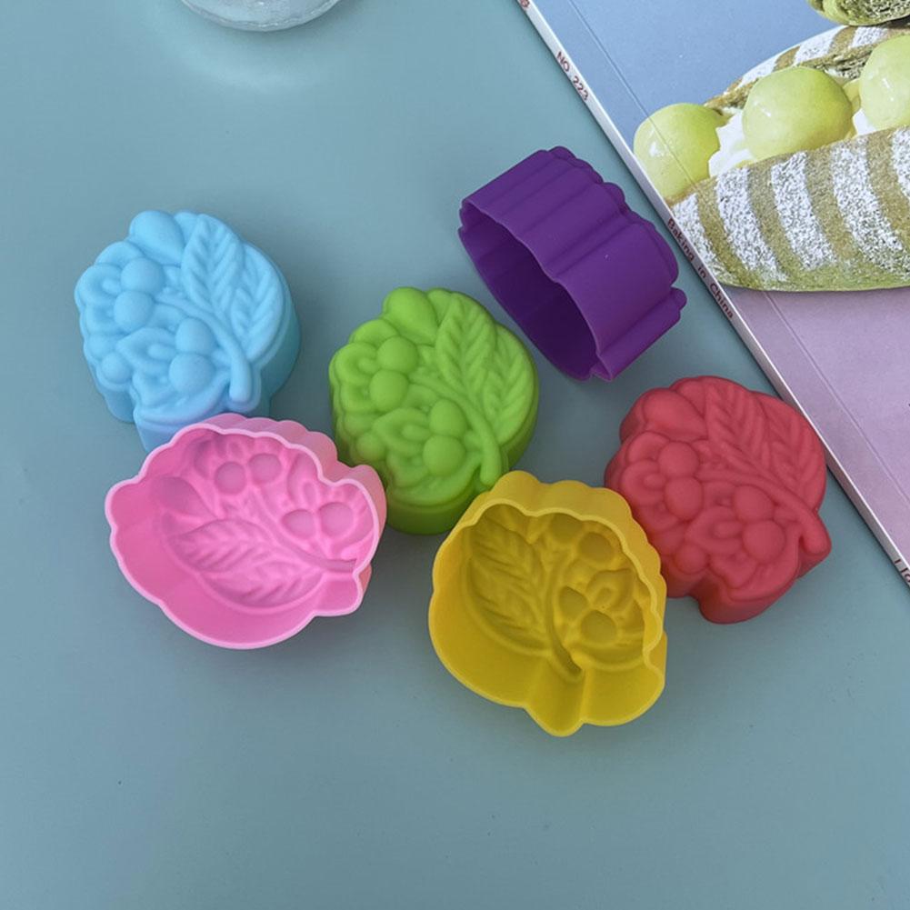 5cm Kleine Gänseblümchen Kuchenform Cupcake-Förmchen Hitzebeständig Antihaft-Silikon Seife Schokolade Form DIY Mini Seife Kerzenformen