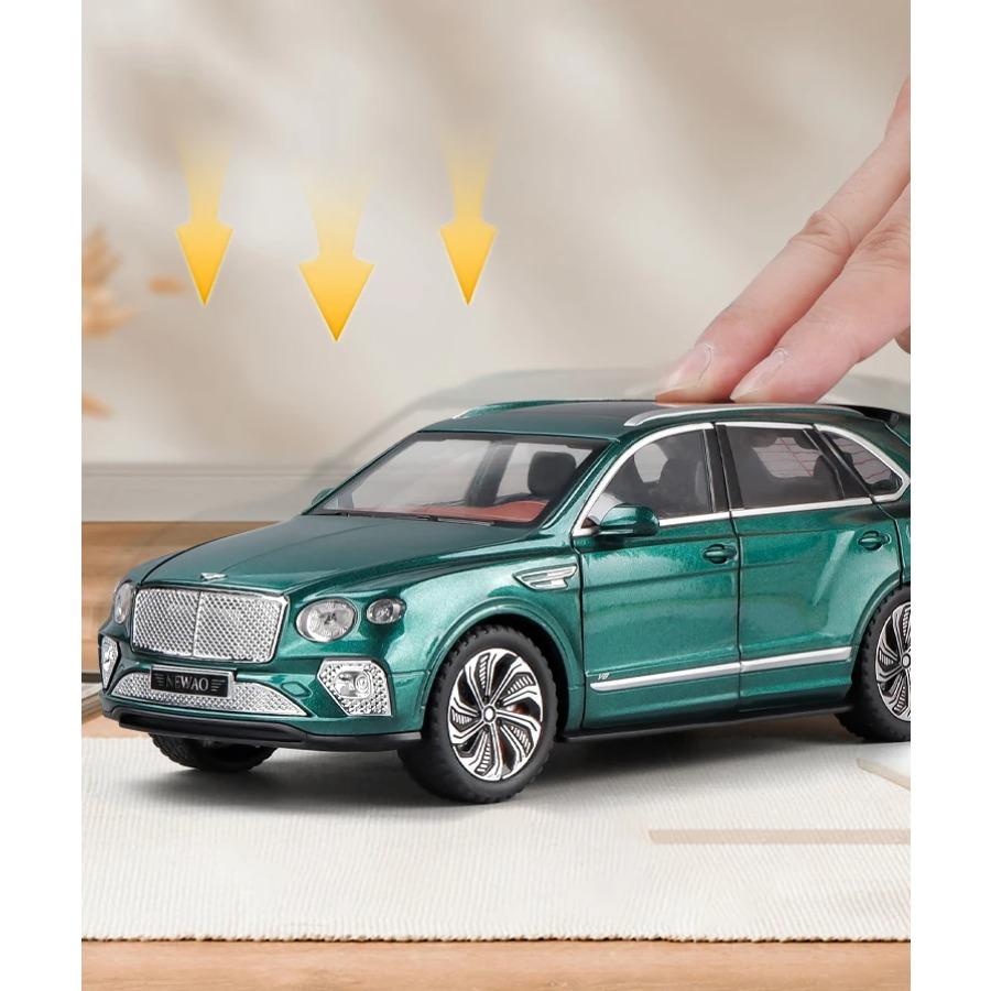 1/24 Bentayga SUV Slitinové auto Odlitky a Hračky Vozidla Model auta Zvuk a Světlo Zpětný chod Autíčka pro Děti Dárky