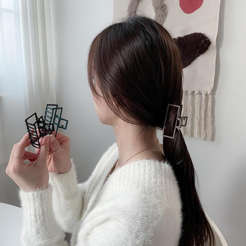 Taano Women s Matte Square Hair Clip Casual pink