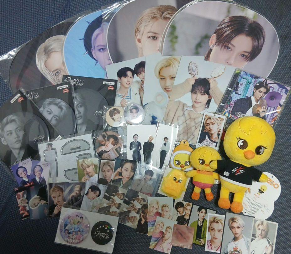 

[Б/У] Набор мерча Stray Kids Феликс, набор skzoo