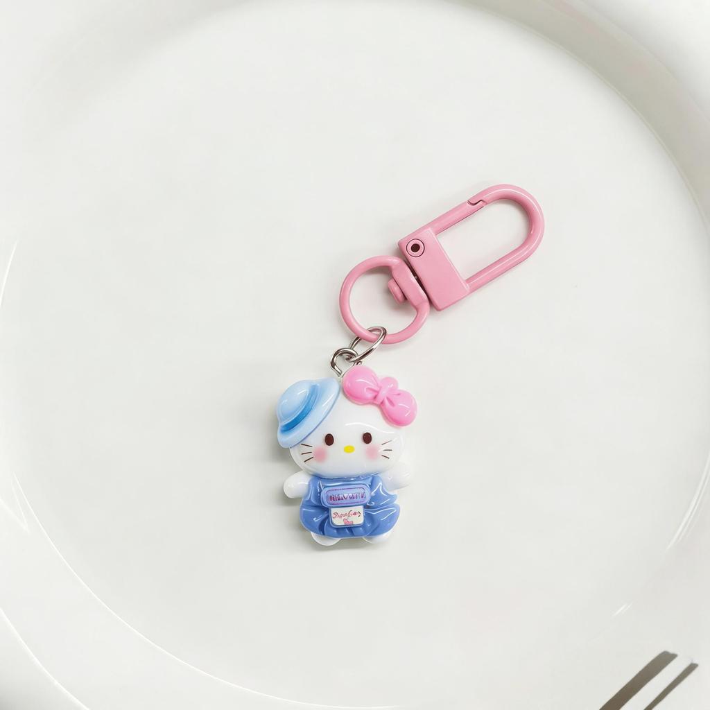 Hello Kitty Resin Keychain Pendant – Cute Backpack Charm and Small Gift for Best Friends