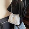 Rhombus Chain Small Bag Women's New Fashion Retro Bucket Bag Versatile Casual Messenger Bag