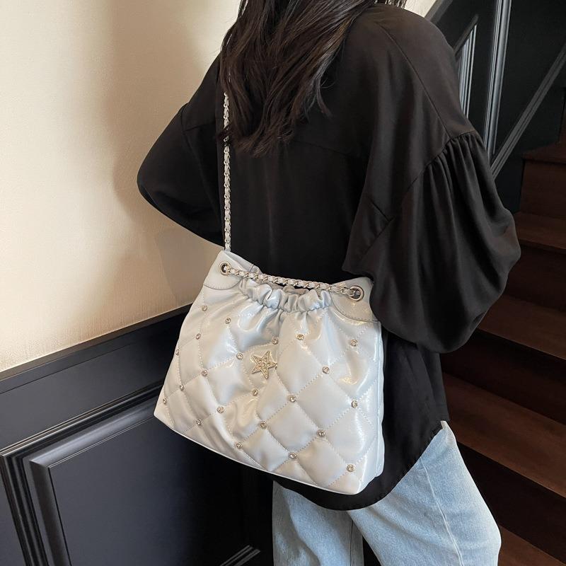 Rhombus chain small bag women's new fashion retro bucket bag versatile casual messenger bag