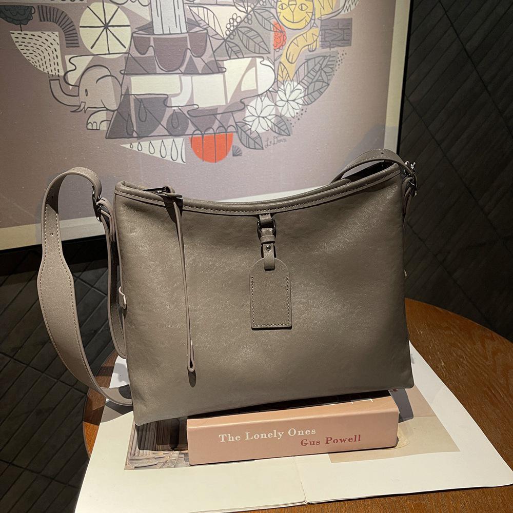 

Genuine Leather Women s Lazy Style Tote - Vegetable Tanned Cowhide, Large Capacity, Versatile Single Shoulder/Crossbody Bag