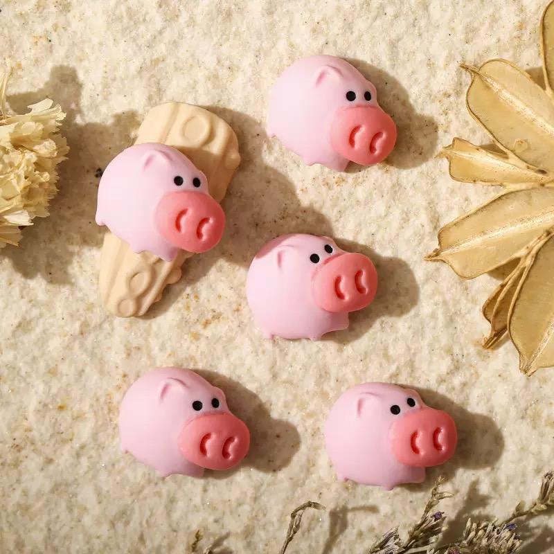 20 Sztuk Nowe Urocze Mini Kawaii Kreskówkowe Różowe Świnki Płaskie Cabochony Żywiczne Scrapbooking DIY Akcesoria do Wsuwek do Włosów Rzemiosło A81